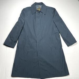 Neiman Marcus Man’s Store Trench Coat Men’s 40 Navy Blue Poly Cotton Vintage